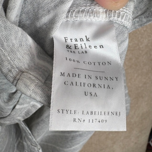 Frank & Eileen Tee Lab Button Down Shirt Size Medium Gray Stripe Cotton - Picture 5 of 6
